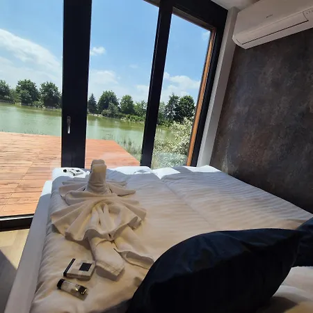 Safari - Lakeside Borovany (Ceske Budejovice)